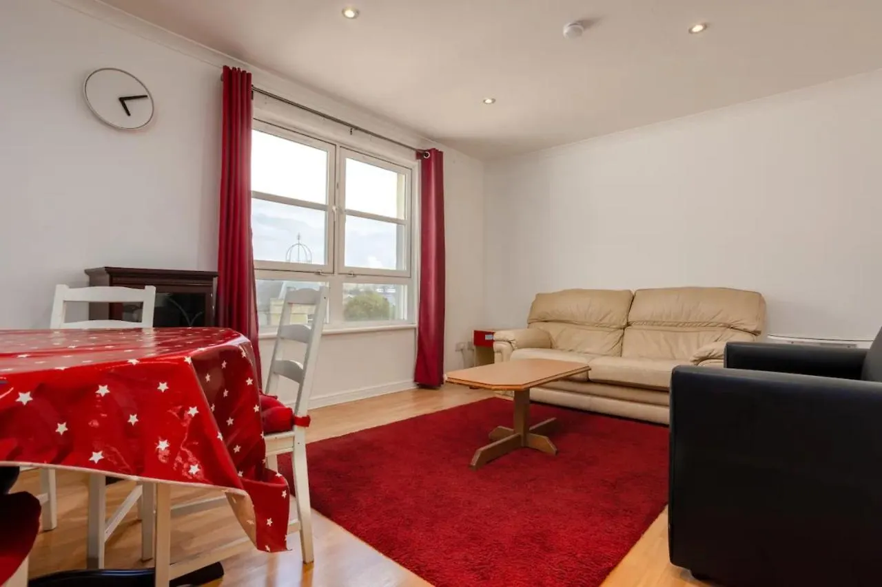 Stylish 2 Bedroom Apartment Near The City Centre 爱丁堡 0*,  英国